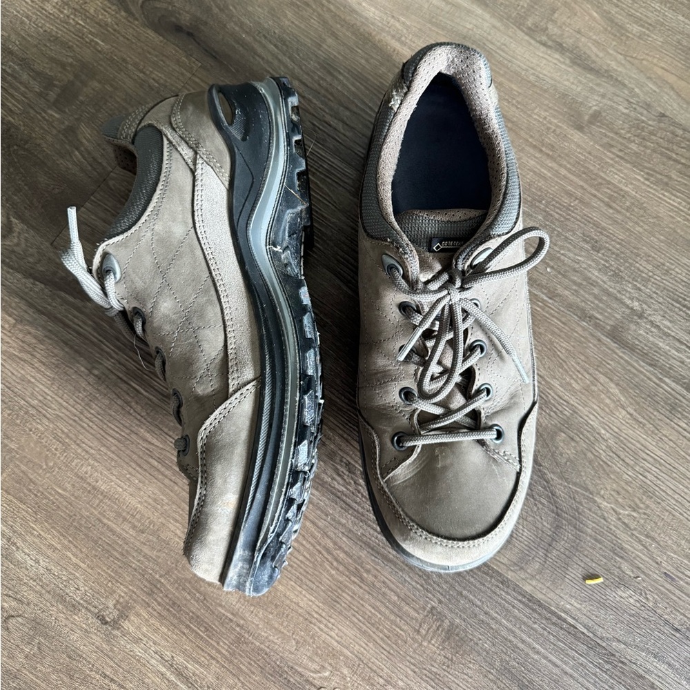 Women’s Lowa Renegade Hiking Shoes